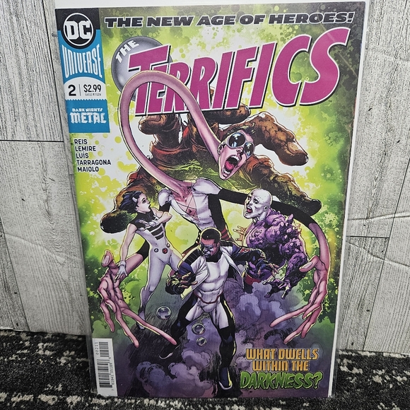 The Terrifics DC Universe Dark Night Metal The New Age of Heroes!  #2 Comic Book - Picture 1 of 5